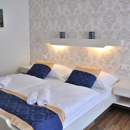 Eleon Hotel