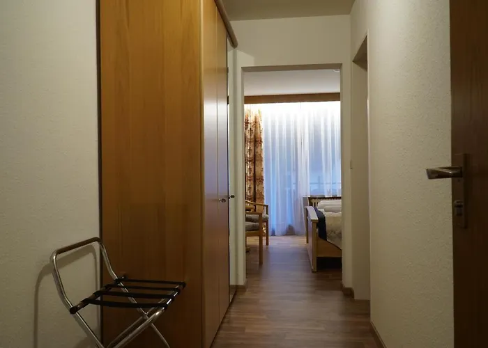 Eleon * Бад-Тайнах-Цавельштайн